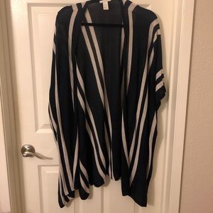 HM navy and white striped kimono